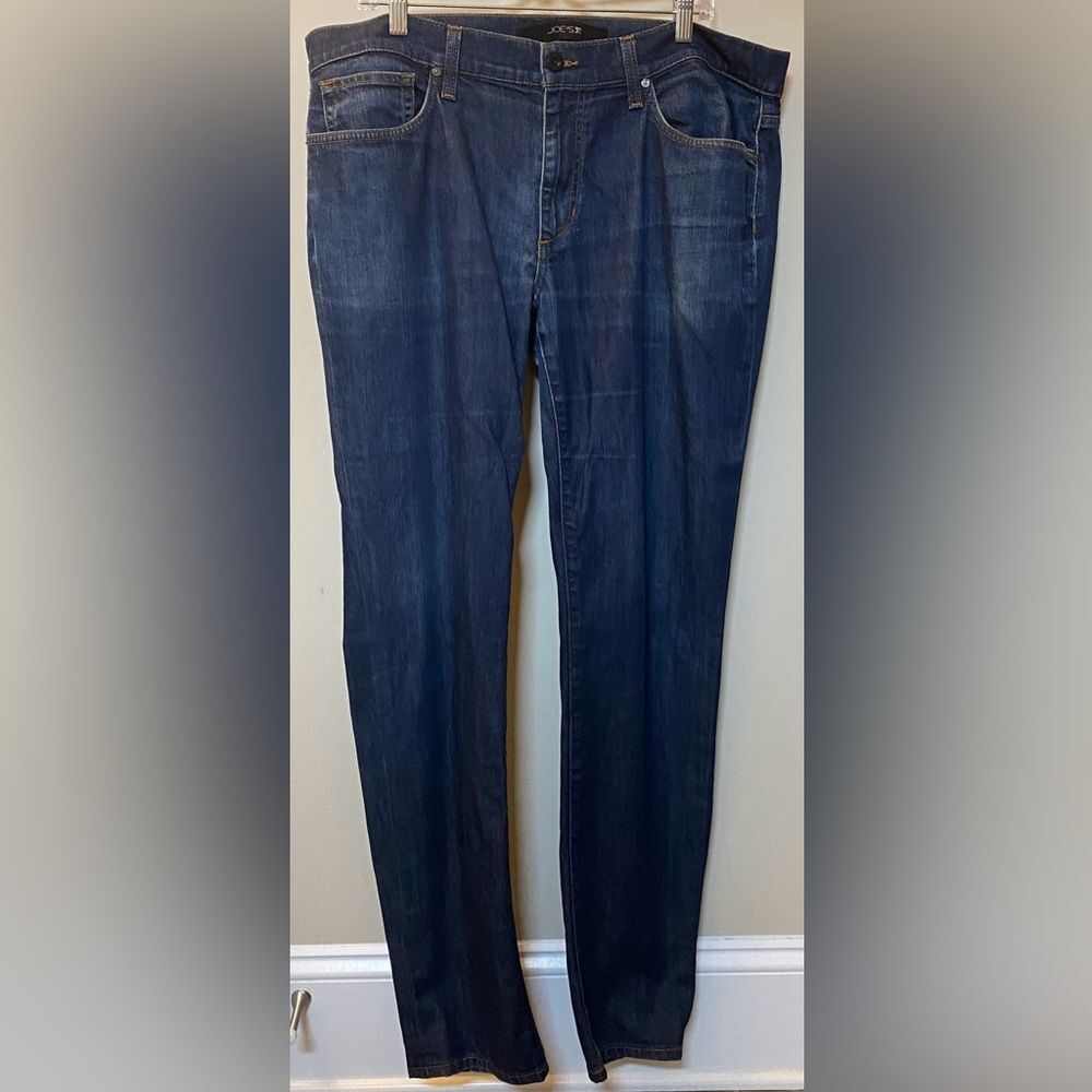 Joe's The Brixton Dark Wash Denim Blue Jeans Men's Sz 38 (Has a hole)